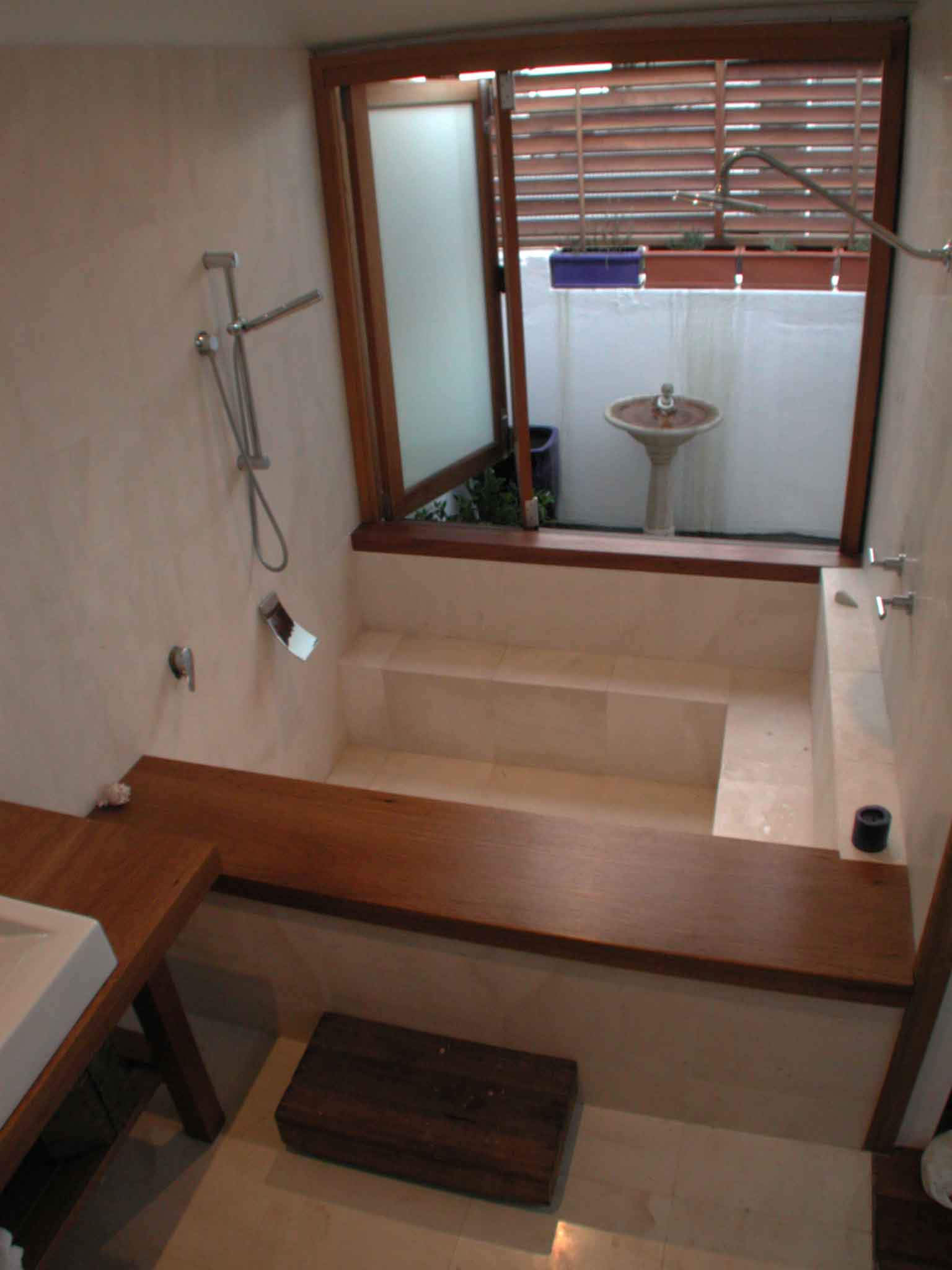 Australia Street House 1 Main Bathroom